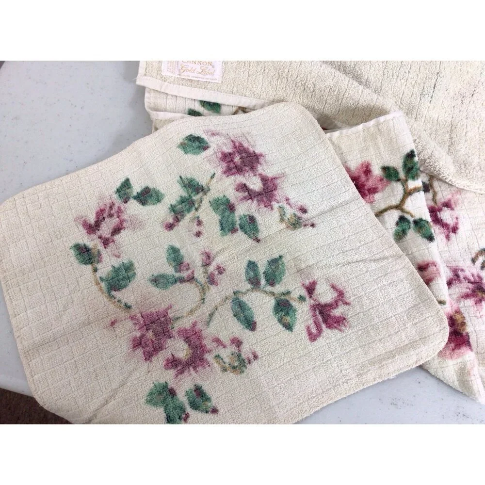Vintage Cannon Gold Label Floral Towel Set of Two